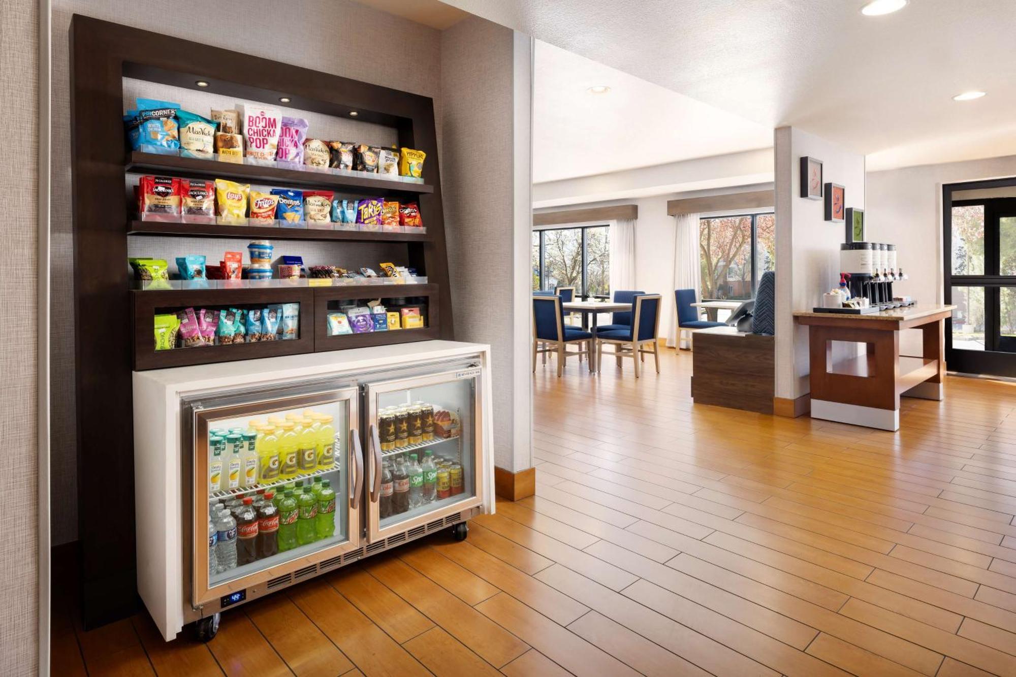 Hampton Inn Sacramento/Rancho Cordova Bagian luar foto